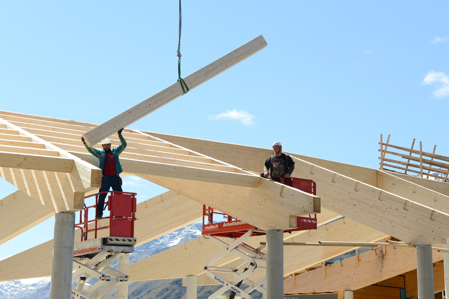 Top-Mountain-Crosspoint